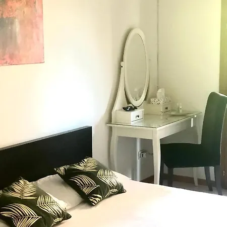 Quarto em Acomodações Particulares Incantevole Stanza Sul Naviglio Grande, Private House